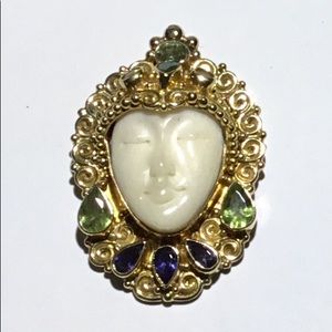 Sajen 18k gemstone pendant